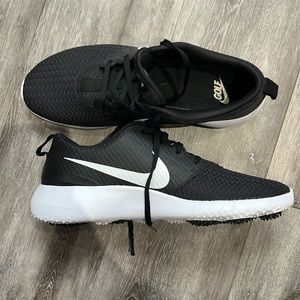 Men’s golf shoes